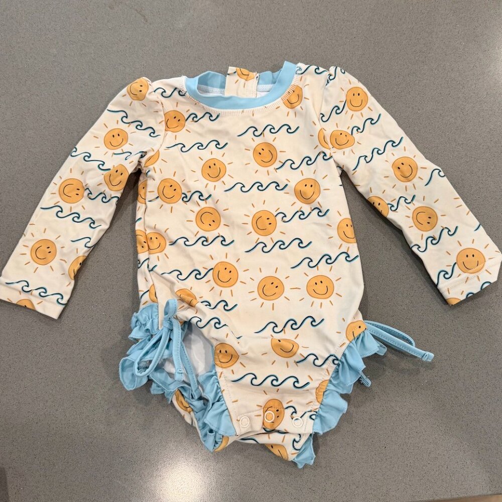 Caden Lane Long Sleeve Rash Guard With Ruffle Bottom - Sun's Out, 6-12 months